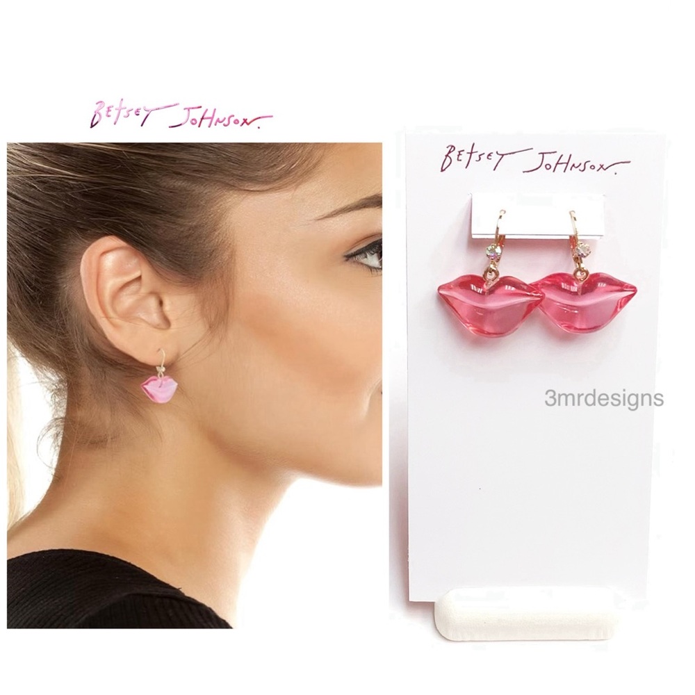 NWT Betsey Johnson💋 PINK LIPS Gold Tone CZ Crystals & Resin Drop Earrings